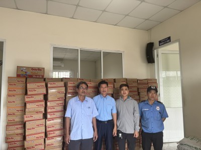 Ban Quản lý Chợ đầu mối nông sản thực phẩm Dầu Giây vận động ủng hộ đồng bào miền Bắc bị lũ lụt