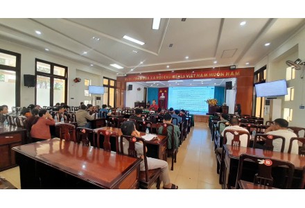 TẬP HUẤN KIẾN THỨC ATTP CHO TIỂU THƯƠNG, THƯƠNG NHÂN ĐANG BUÔN BÁN TẠI CHỢ ĐẦU MỐI NÔNG SẢN THỰC PHẨM DẦU GIÂY